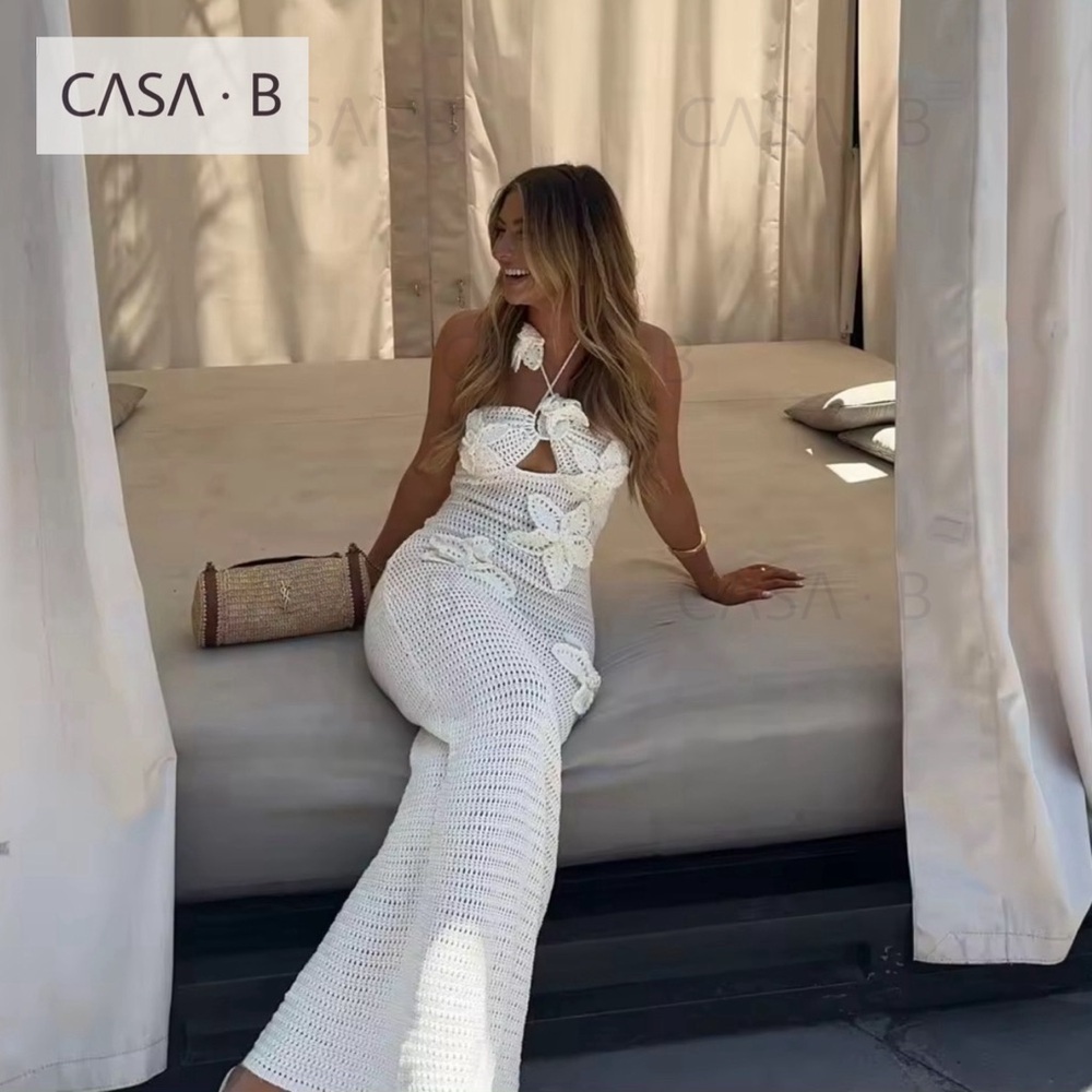 NEW to CASA B💫| Amara Floral Crochet Maxi Dress - Ivory